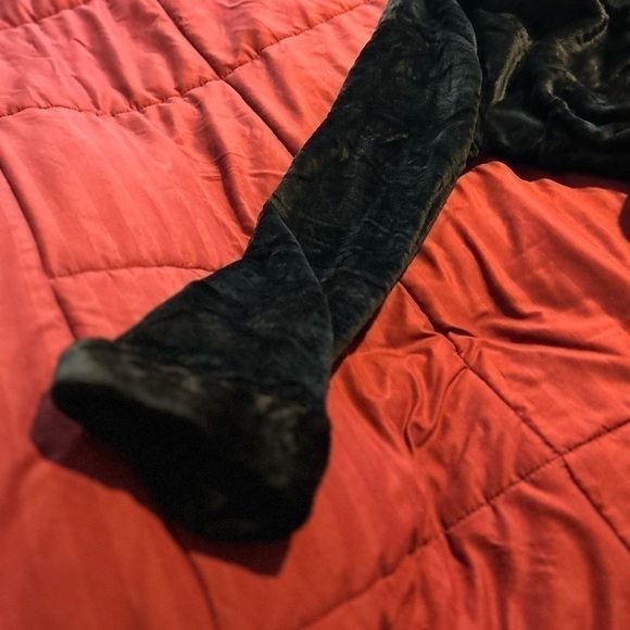 Las Vegas Raiders Silk Touch Robe - Picture 8 of 9